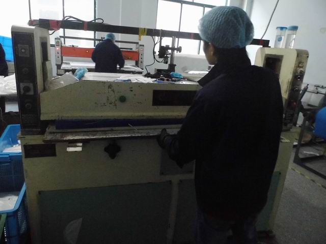 Apron cutting-1